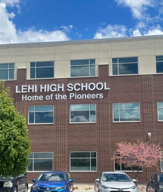 Un enseignant du lycée Lehi hospitalisé après un accident en classe | Actualités, Sports, Emplois