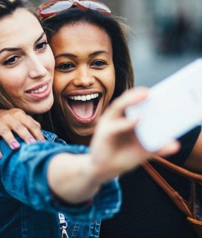 Guide définitif pour être toujours parfait dans vos selfies : un avant et un après dans vos photos