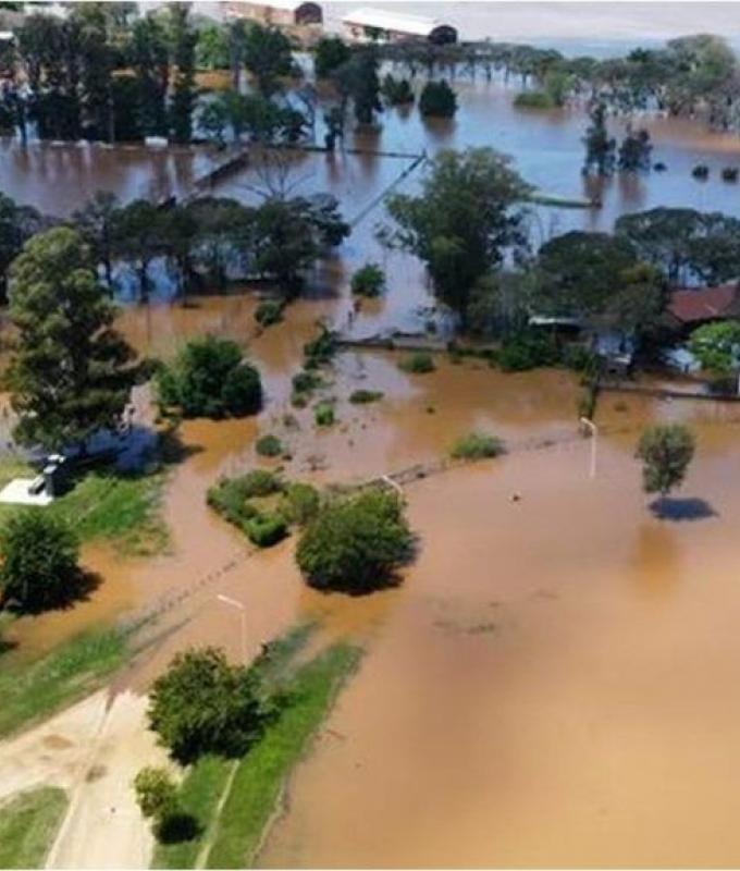 Les inondations au Brésil ont atteint le pays avec des évacués à Concordia et le débordement du fleuve Uruguay