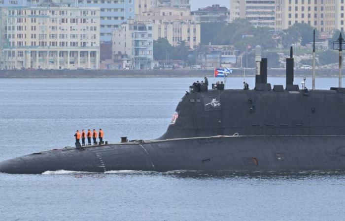 En réponse à l’arrivée de la flottille russe à Cuba, la marine américaine a dévoilé la présence du sous-marin nucléaire USS Helena à Guantánamo.