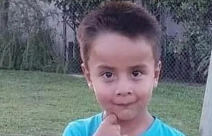 Ils recherchent désespérément un garçon de 5 ans disparu à Corrientes : il est parti chercher des oranges dans les montagnes et n’est pas revenu