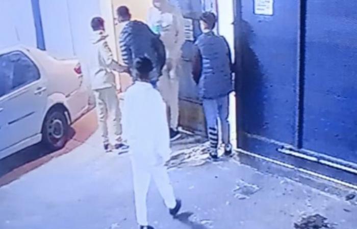 Un groupe de garçons braqués après avoir forcé un portail à Cofico : deux interpellés – Notes – Radioinforme 3