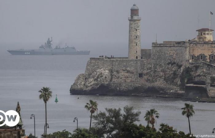 Le navire de guerre canadien « Margaret Brooke » arrive à Cuba – DW – 15/06/2024