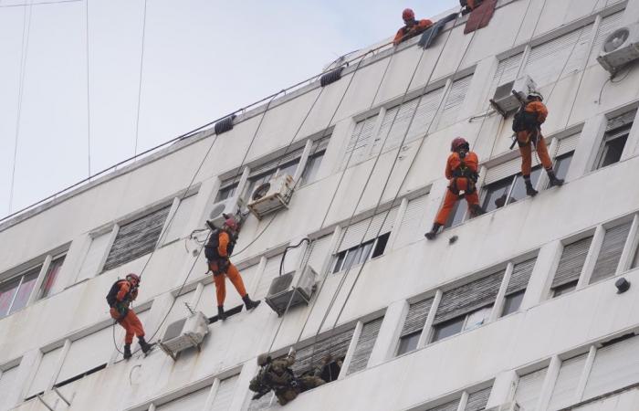 Deux frères se barricadent au 20ème étage d’un immeuble à Caballito
