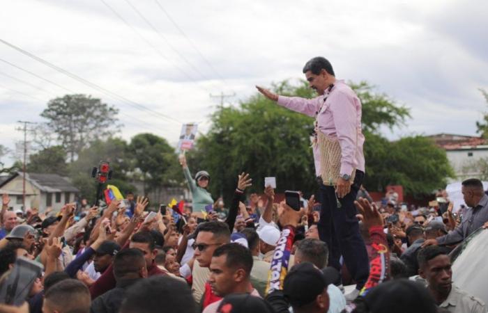 Le président Maduro a reçu une démonstration massive d’amour et de loyauté en Amazonie
