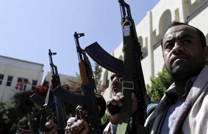Les États-Unis ont attaqué les radars des Houthis au Yémen après la disparition d’une marine marchande