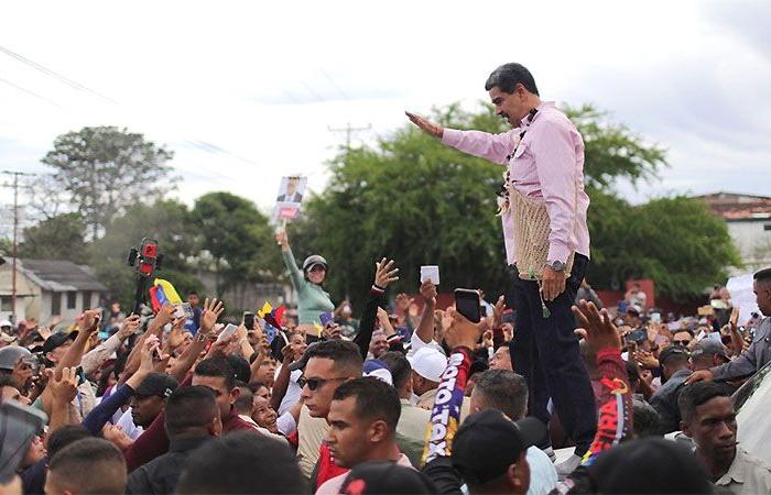 Maduro reçoit des signes d’amour et de fidélité en Amazonie