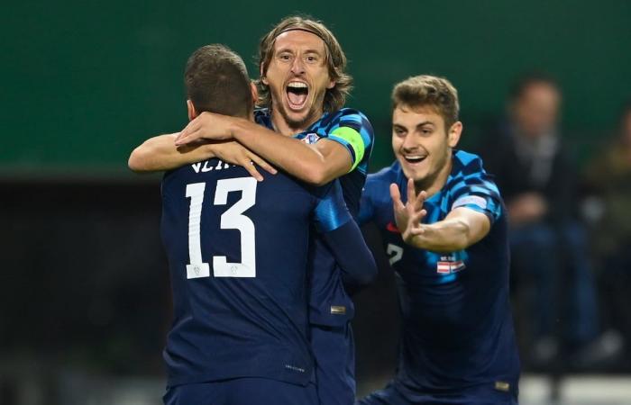 Luka Modric arrête Mbappé et se retrouve du côté de Messi dans le débat sur l’Euro et la Coupe du Monde : “Je n’aime pas comparer”