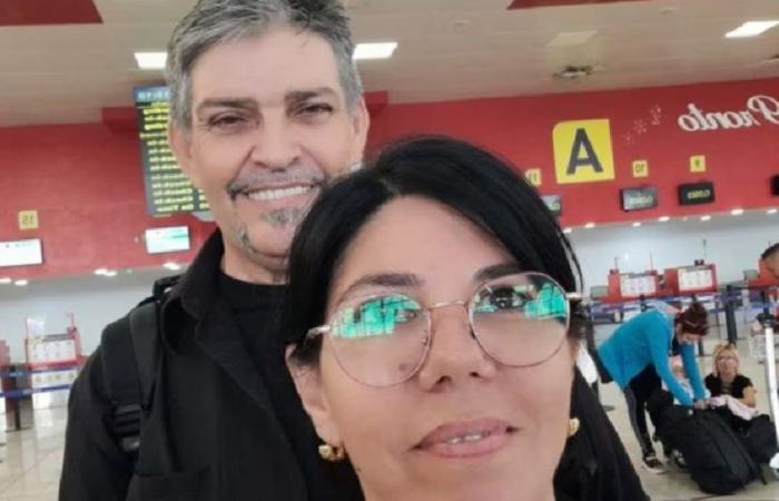 Un couple marié expulsé vers Cuba après avoir vécu comme réfugié en Malaisie arrive à la frontière du Mexique et des États-Unis.