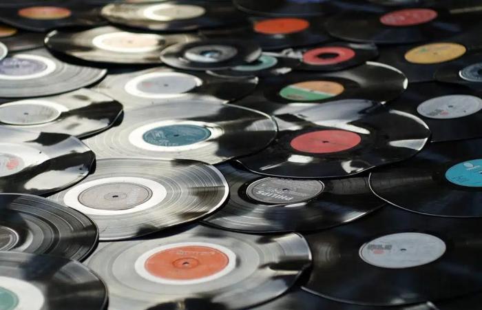 Ils considèrent la contrebande de disques vinyles comme une industrie clandestine