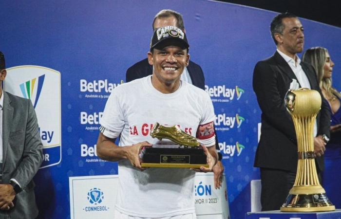 Bacca s’est confirmé comme le meilleur buteur de la Colombie et a remporté son quatrième Soulier d’Or