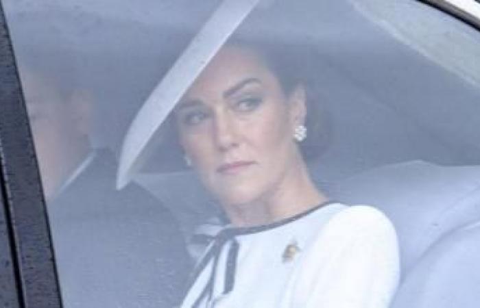 Un journaliste affirme que Kate Middleton portait une perruque lors de son retour