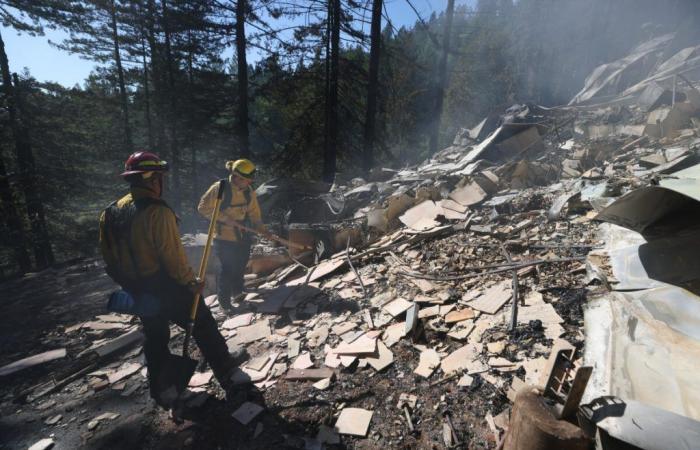Deuxième jour : la plus grande préoccupation de Cal Fire est de protéger les maisons sur Dry Creek Road