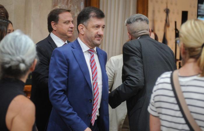 Un sénateur du PJ qui a voté en faveur de la loi Bases a répondu à Alberto Fernández : « Ils ont détruit le péronisme »