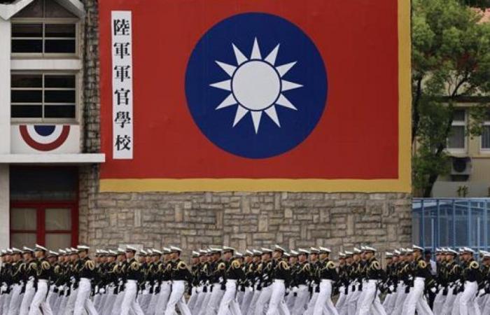 Le président taïwanais insiste sur son indépendance totale vis-à-vis de la Chine à l’occasion du 100e anniversaire de son armée