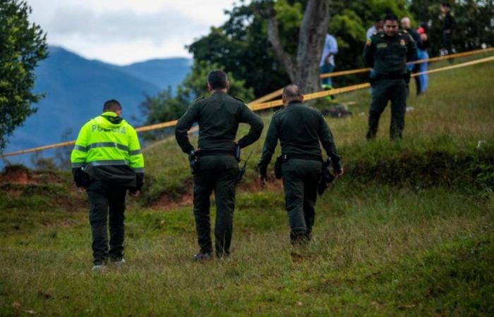 Un mineur de 16 ans à Medellín s’est rendu à la police et a avoué avoir démembré un homme