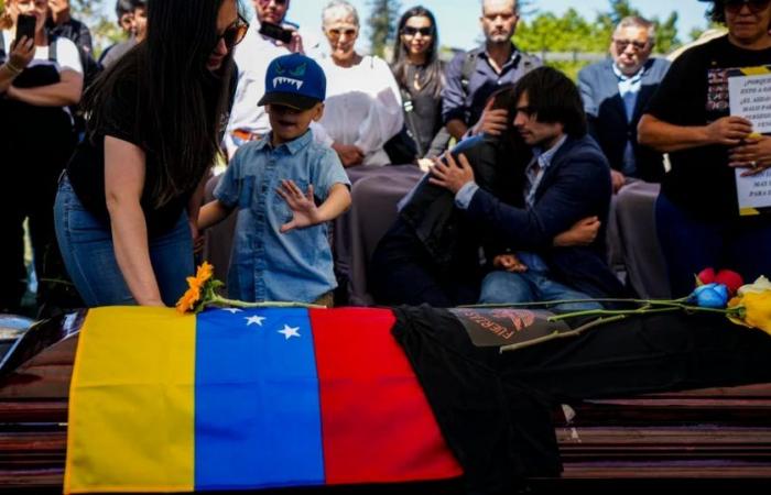 La famille du soldat vénézuélien assassiné au Chili, Ronald Ojeda, a demandé l’aide du FBI pour enquêter sur son crime.