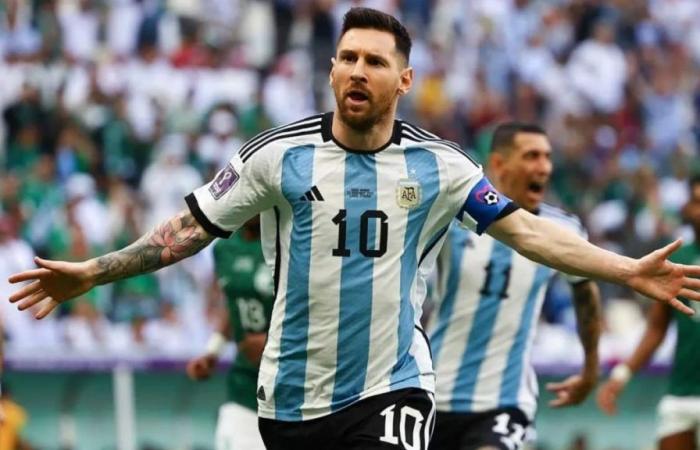 Que signifient les trois écussons sur le maillot de l’équipe nationale argentine en Copa América ?