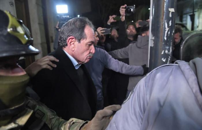 Alperovich a demandé à être libéré de prison après la première nuit passée à la prison d’Ezeiza