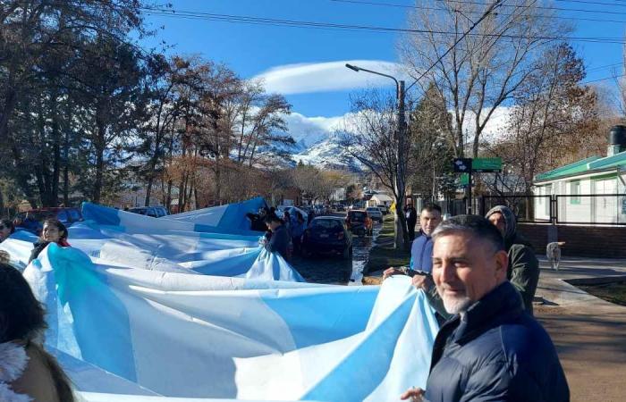Le drapeau le plus long d’Argentine se trouve à Neuquén : regardez les photos