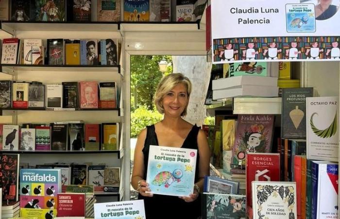 Signature de Claudia Luna Palencia à la Foire du livre de Madrid