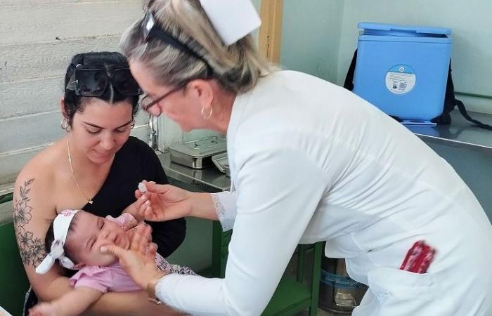 Deuxième dose du vaccin anti-polio appliquée à Villa Clara