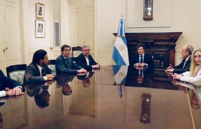 Javier Milei a rencontré quatre gouverneurs à la Casa Rosada