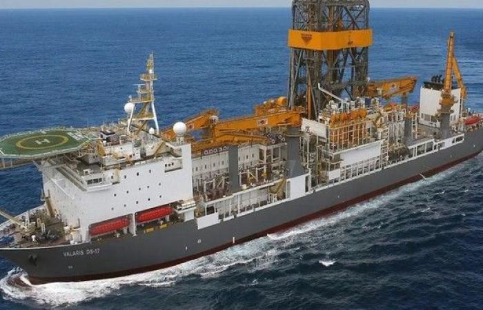 Le forage du premier puits offshore à Mar del Plata est prolongé