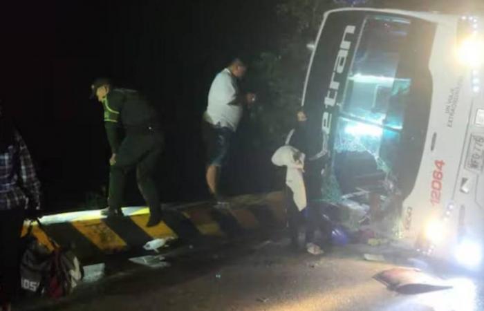 Un grave accident sur l’autoroute Medellín-Cúcuta a fait au moins 2 morts et 29 blessés