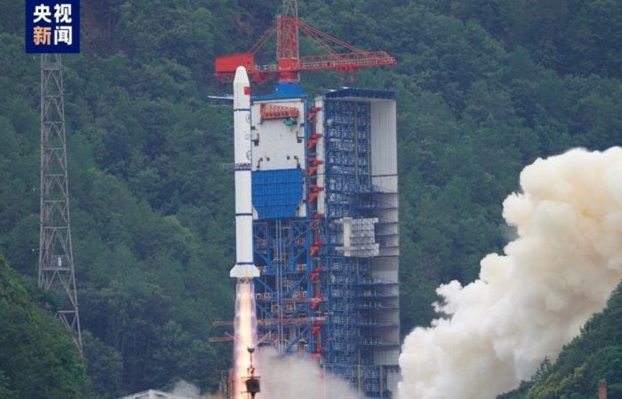 La Chine et la France lancent un satellite pour étudier les explosions cosmiques