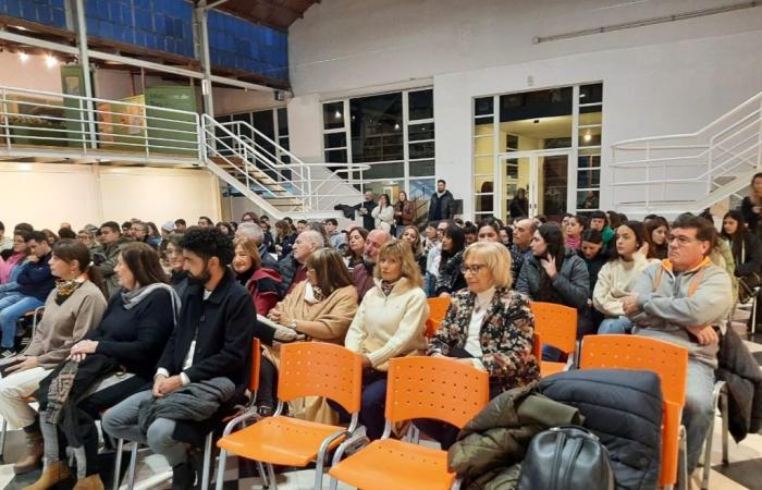 Conversation sur le projet néolibéral en Argentine et son impact sur le territoire – La Voz del Pueblo