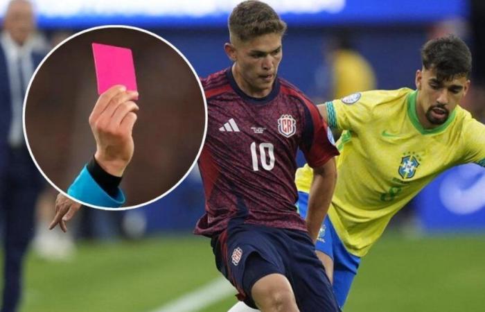 Le carton rose a fait ses débuts en Copa América lors du duel entre le Brésil et le Costa Rica