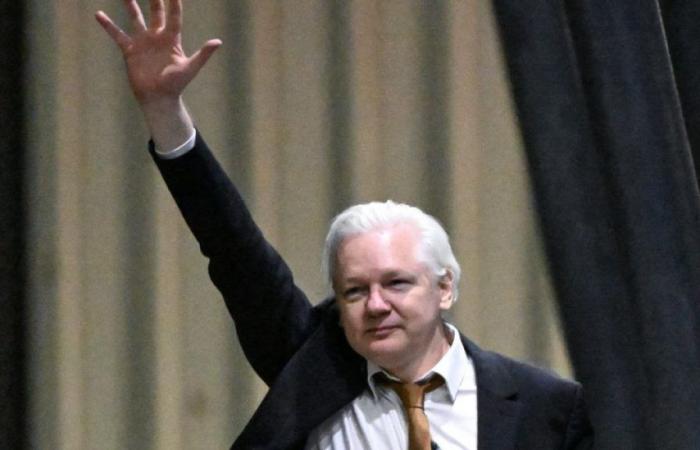Julian Assange, fondateur de WikiLeaks, retourne en Australie – Telemundo Miami (51)
