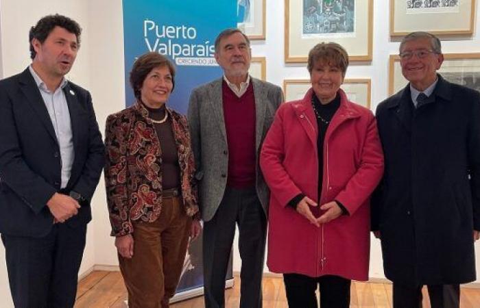 Le Musée de la Gravure de l’Université d’Upla et Puerto Valparaíso lancent des ateliers pour les personnes âgées qui évoquent la mémoire de l’activité portuaire