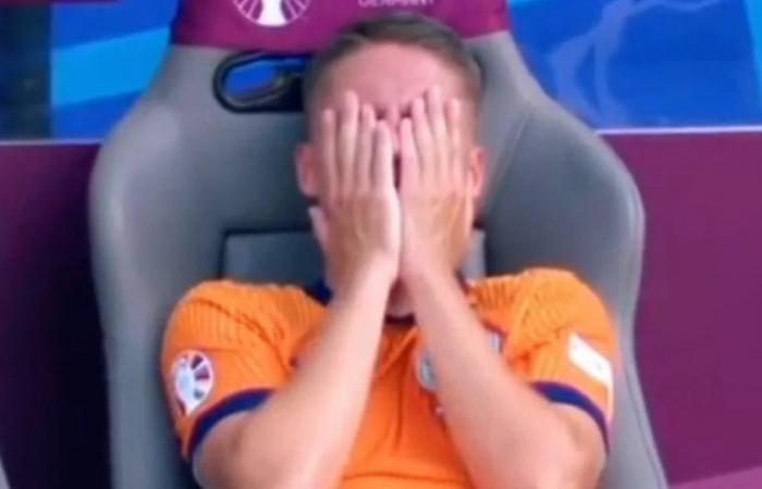 Les critiques virulentes à l’encontre du joueur néerlandais remplacé après 34 minutes : “Je doute qu’il ait raison”