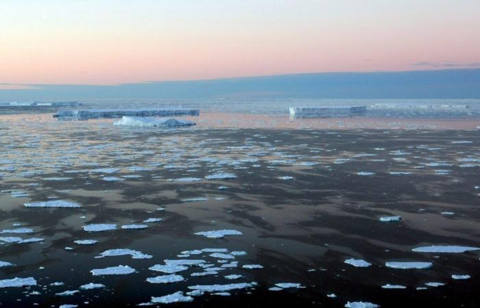 Les plates-formes de glace de l’Antarctique contiennent deux fois plus d’eau de fonte qu’on le pensait auparavant