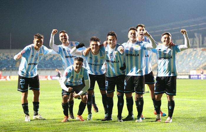 Magallanes a ouvert les rematchs avec une victoire sur Curicó Unidos