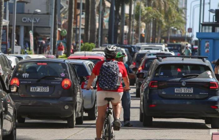 Les touristes condamnés à une amende pour infraction au code de la route en Uruguay doivent la payer avant de quitter le pays