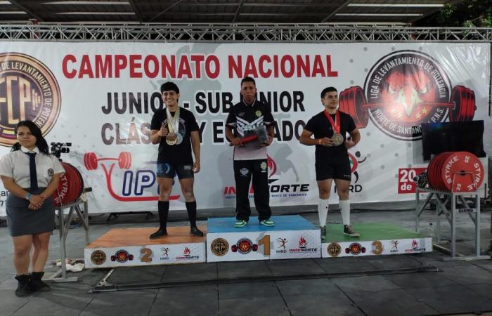 Cesar Power Lifting a remporté 10 médailles au Championnat National de Cúcuta