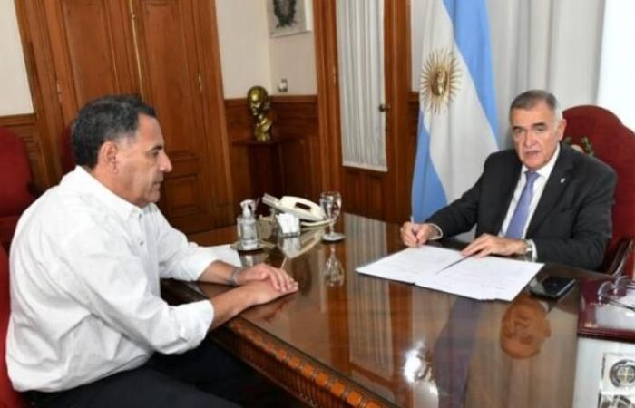 Le gouverneur Jaldo a signé un décret pour créer le parc industriel de Monteros