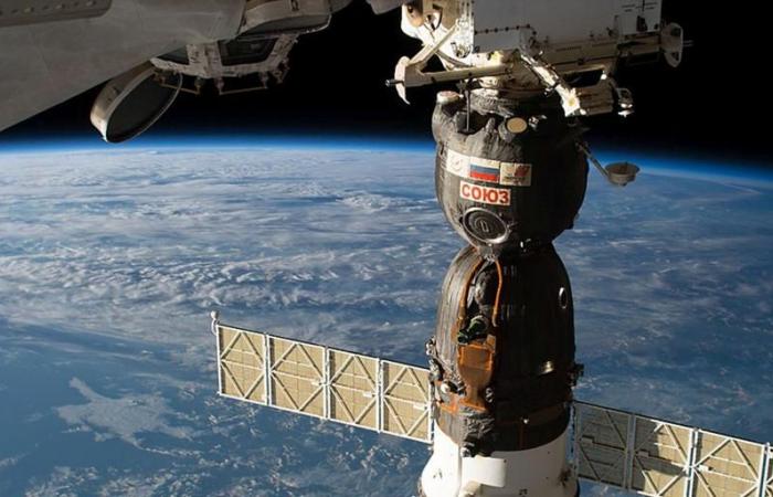 Un satellite russe se désagrège dans l’espace et oblige les astronautes de la Station spatiale internationale à se réfugier