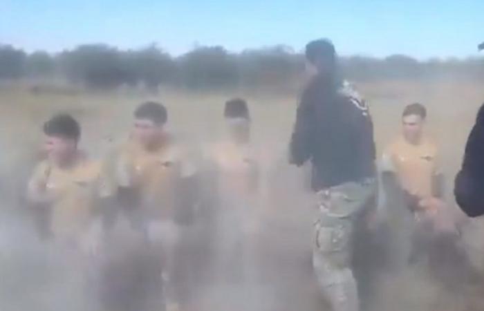 “Rituel d’initiation” controversé dans l’armée argentine : de la chaux vive a été lancée sur des soldats à Cordoue