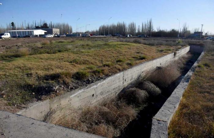 Vidéo | Tragédie entre Neuquén et Cipolletti : c’est l’égout où un homme est mort