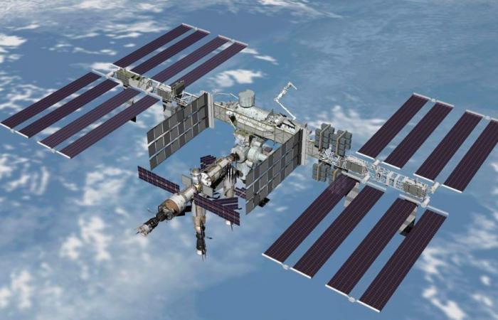 La NASA force les astronautes « piégés » sur la Station spatiale internationale à se réfugier en raison d’une nouvelle menace