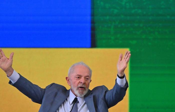 Lula prévient que “celui qui parie sur le dollar perd”
