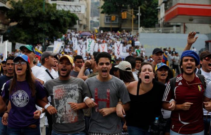 La justice argentine entend les victimes dans des affaires de crimes contre l’humanité commis par les forces de sécurité vénézuéliennes