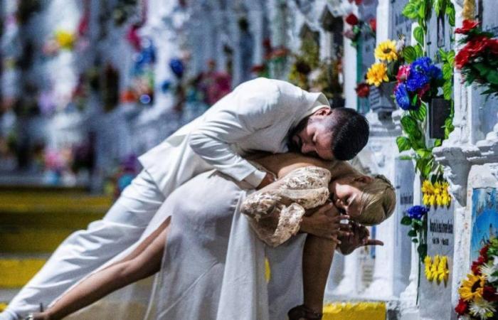 Avec une danse parmi les morts, Medellín a honoré l’héritage de Carlos Gardel