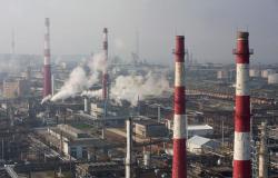 La Russie signale un incendie dans une raffinerie de pétrole de Volgograd