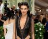 Kendall Jenner portait une robe vintage Givenchy au gala du MET 2024