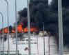 Vidéo : un mort et quatre blessés après une explosion dans une usine chimique en Thaïlande